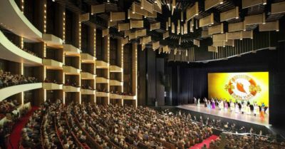 Biểu diễn nghệ thuật Shen Yun cháy vé tại Canada, khán giả Việt Nam cũng đã có thể đi xem