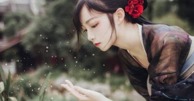 Ta đi lạc phía thượng nguồn, chiều nay bỗng một nỗi buồn thừa ra!