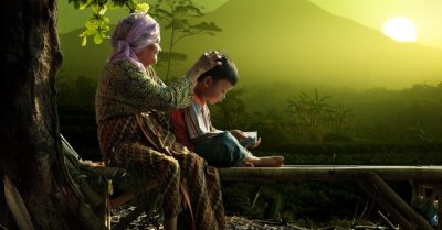 Đêm nằm nghe bà kể cổ tích, bao chuyện thần tiên lại hiện về