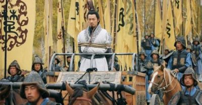 Phong vân mạn đàm (Kỳ 37): Thương Ưởng hành sự trái đạo Trời; Bách Lý Hề thẳng thắn khuyên quân chủ