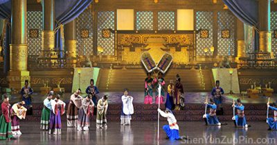 Điêu Thuyền cười trừ gian thần – xem ‘Vương Doãn thi triển kể sách trừ Đổng Trác’