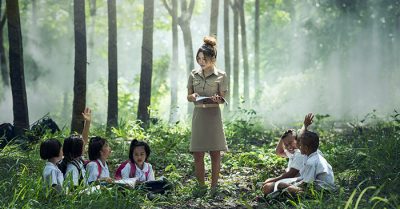 Tâm đắc giáo viên: (4) Hướng dẫn con trẻ cái nhìn đúng đắn về vấn đề giàu nghèo của bản thân