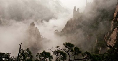 Cứu vợ trong mơ, hoá ra cứu thật! Kỷ Hiểu Lam ghi lại mộng cảnh trong thơ