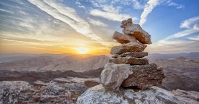 ‘Tựa núi’ không thể tựa, phò mã được sủng ái bước đến đường cùng