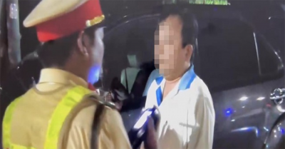 Trưởng ban an toàn giao thông – chủ tịch huyện ở Thừa Thiên Huế ‘dính’ nồng độ cồn khi lái xe