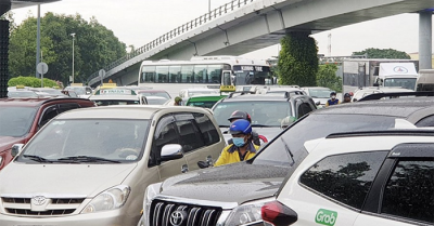 Sắp thu phí không dừng ô-tô ra vào 5 sân bay lớn