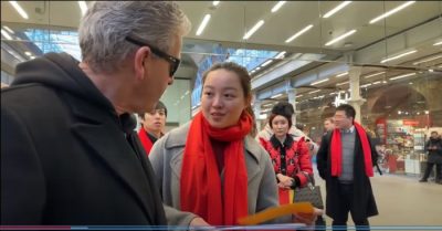 Bị phát hiện chiêu trò giả mạo? Tiểu phấn hồng gây chuyện với nghệ sĩ Anh, chuốc lấy thất bại