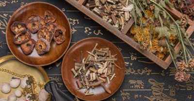 Thầy thuốc có đức hiếu sinh, hành thiện đắc phúc báo