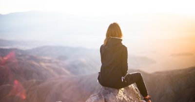 Lợi ích của “cai nghiện kỹ thuật số”: Làm cách nào để “rút phích cắm”?