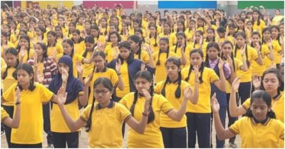 2 trường học ở Ấn Độ cho học Pháp Luân Công