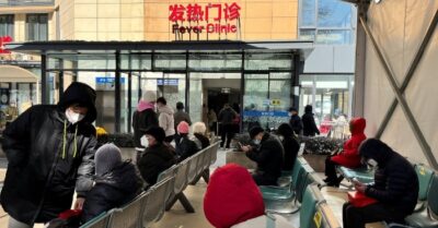 Trung Quốc xuất hiện dịch bệnh bí ẩn, bệnh viện quá tải, nhà hỏa táng và nhà tang lễ chật kín