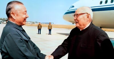 Ngày Mao Trạch Đông chết, cả nước nín thở, chỉ một người dám bật cười!