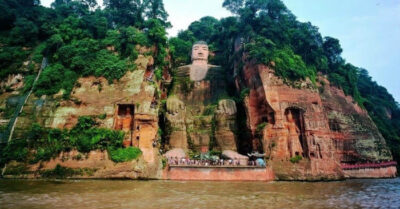 Bao giờ tượng Phật rửa chân… (II)