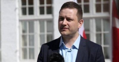 Thủ tướng Greenland bất ngờ loại Trung Quốc, quay sang ủng hộ Nhật Bản