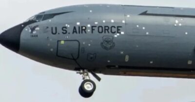 Trúng đạn vẫn bay chuyển sân hàng vạn dặm! Sức mạnh máy bay tiếp nhiên liệu của quân đội Mỹ được phơi bày đầy chấn động