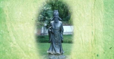 Ông bị hoàng đế đích thân gạch tên nhưng nhờ từ khúc lại trở thành đệ nhất thiên hạ