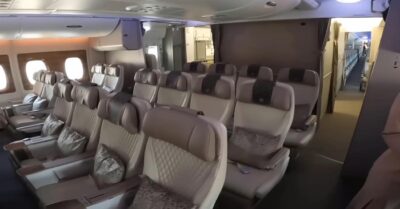 Hành khách mặc đồ ngắn khi đi máy bay đối mặt nguy cơ bệnh tật